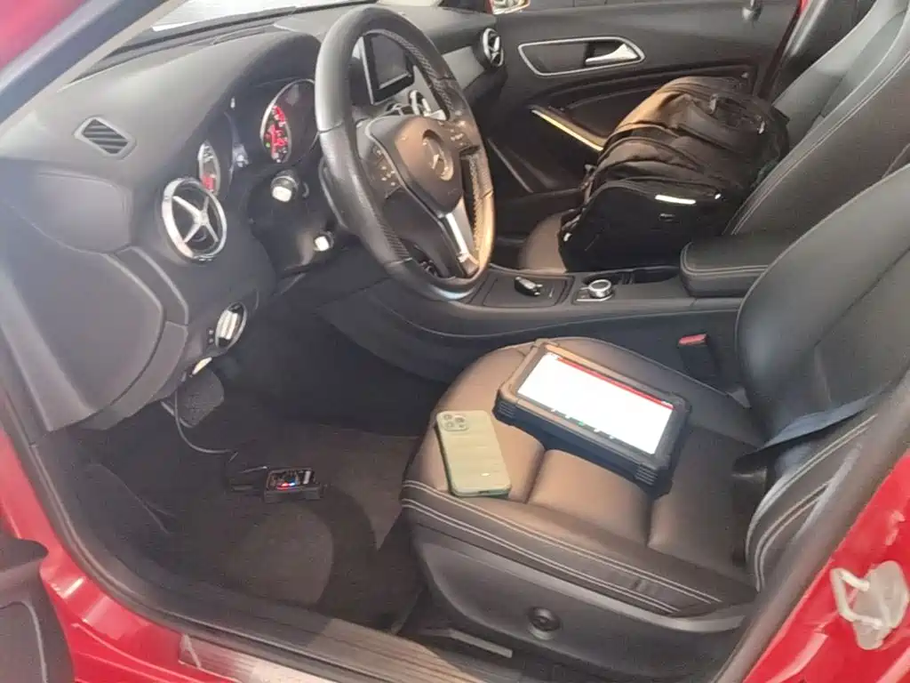 Mercedes-Benz GLA 2015 — фото 16