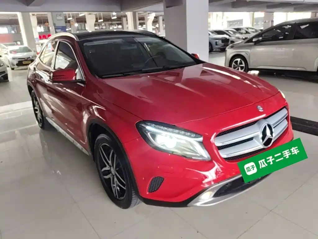 Mercedes-Benz GLA 2015