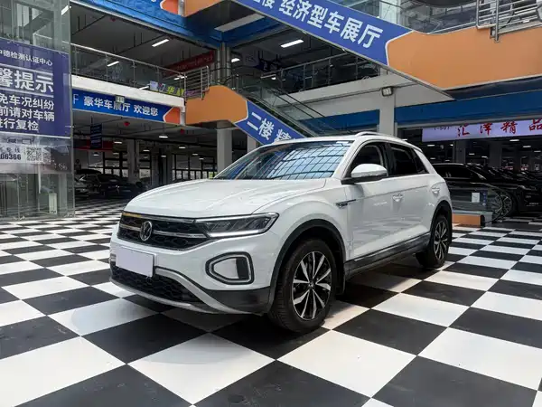 Volkswagen T-Roc 2023