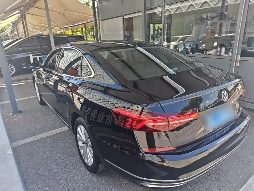 Volkswagen Passat 2021