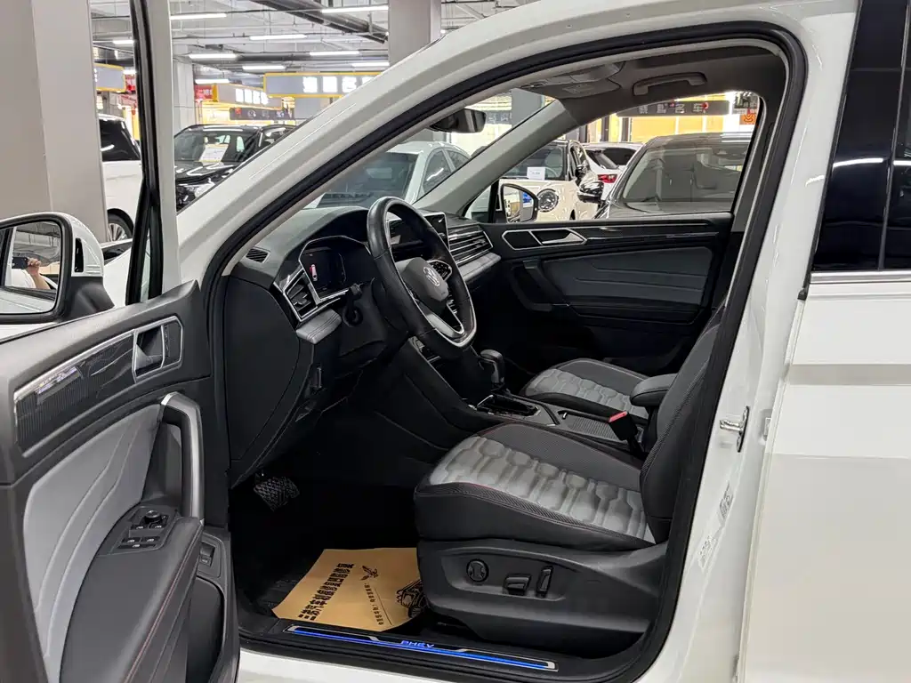 Volkswagen Tiguan L New Energy 2023 — фото 11