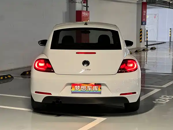 Volkswagen Beetle 2015