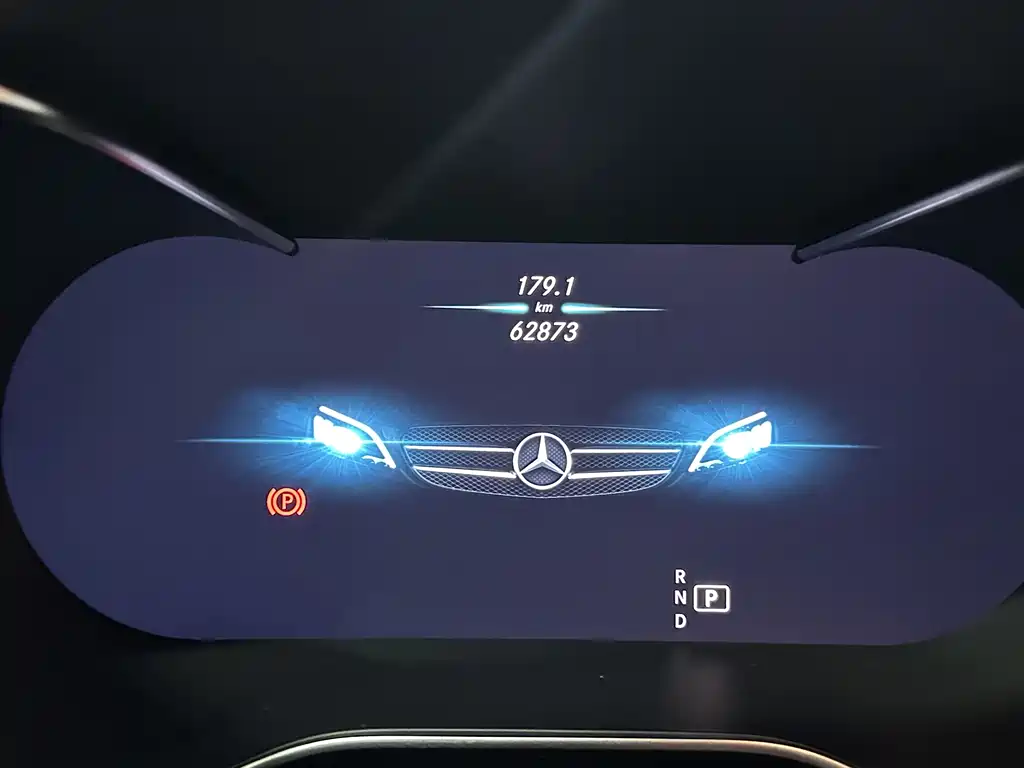 Mercedes-Benz C-Class 2021 — фото 17