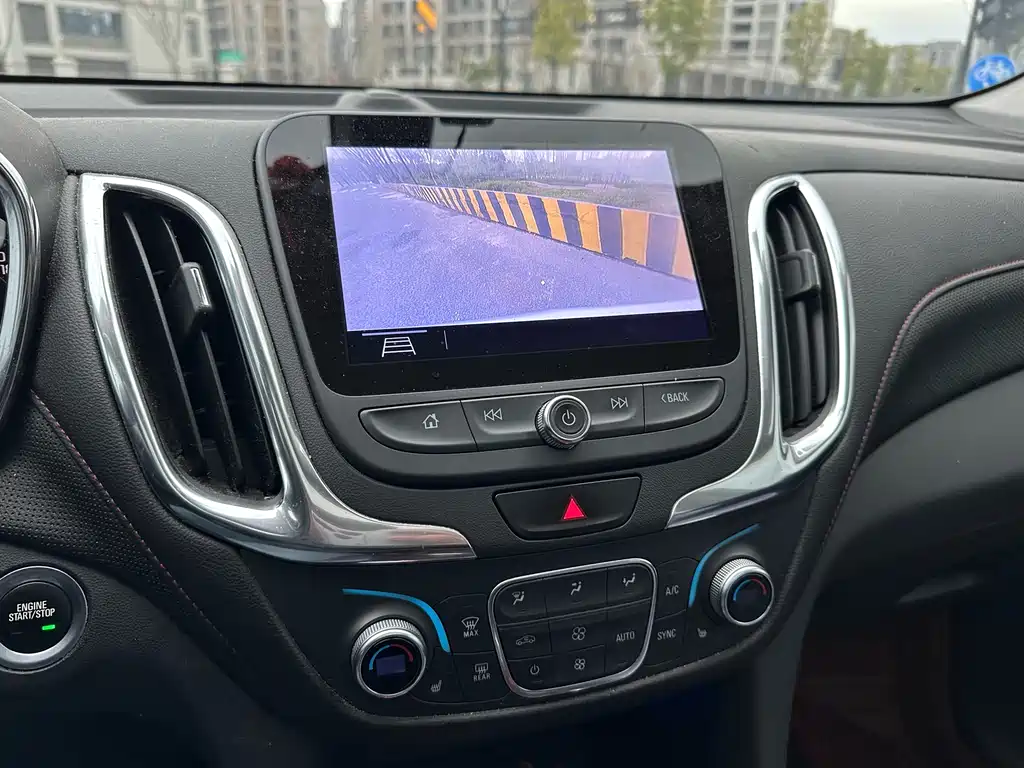 Chevrolet Equinox 2020 — фото 18