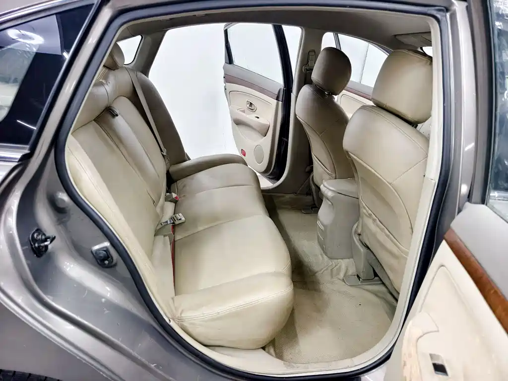 Nissan Sylphy 2012 — фото 15