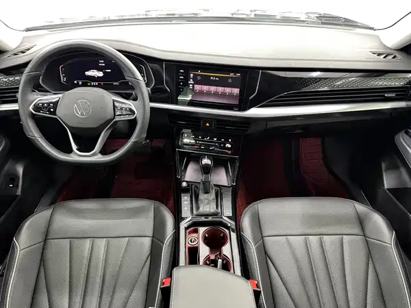 Volkswagen Passat 2024