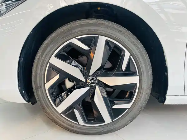 Volkswagen Lamando 2025