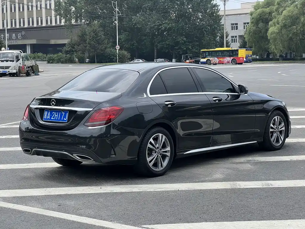 Mercedes-Benz C-Class 2020 — фото 6