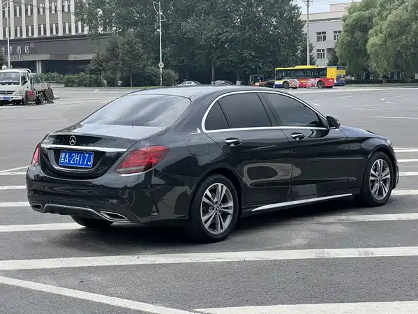 Mercedes-Benz C-Class 2020