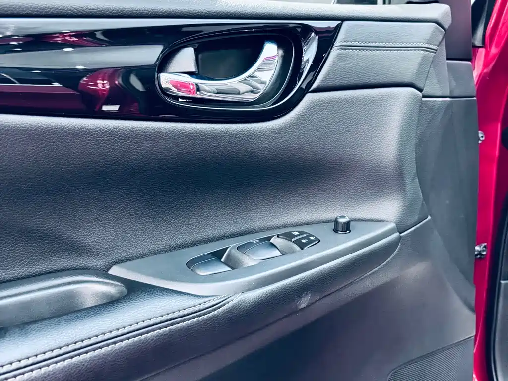 Nissan Tiida 2020
