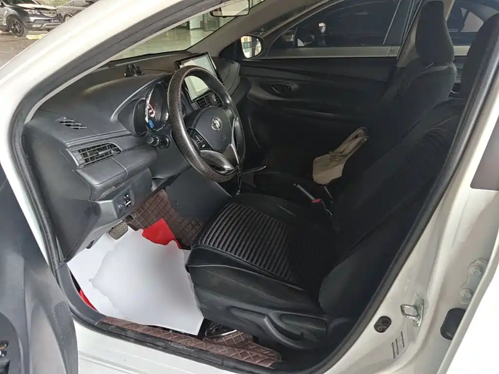 Toyota Vios 2023 — фото 15