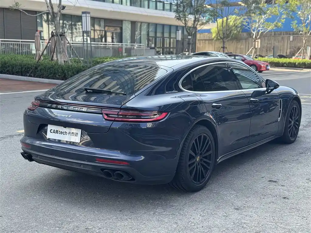 Porsche Panamera 2019 — фото 5