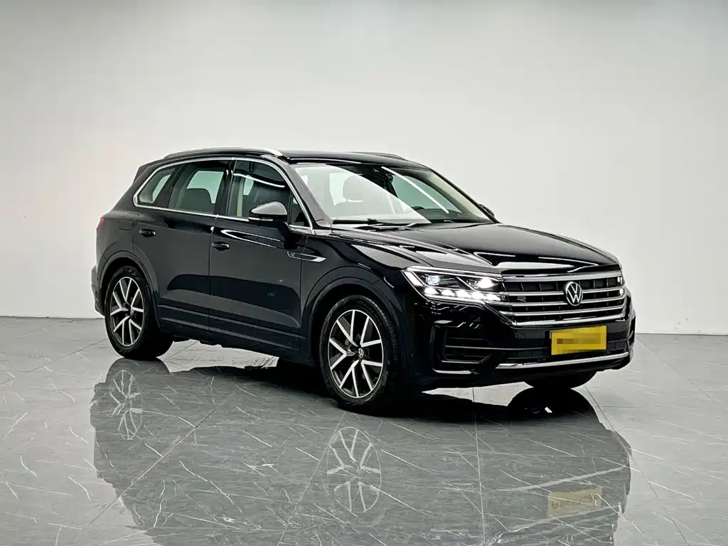 Volkswagen Touareg 2022 — фото 8