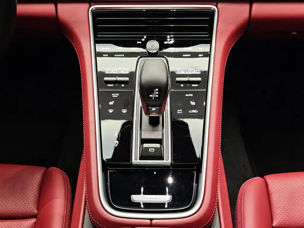 Porsche Panamera 2023 — фото 16