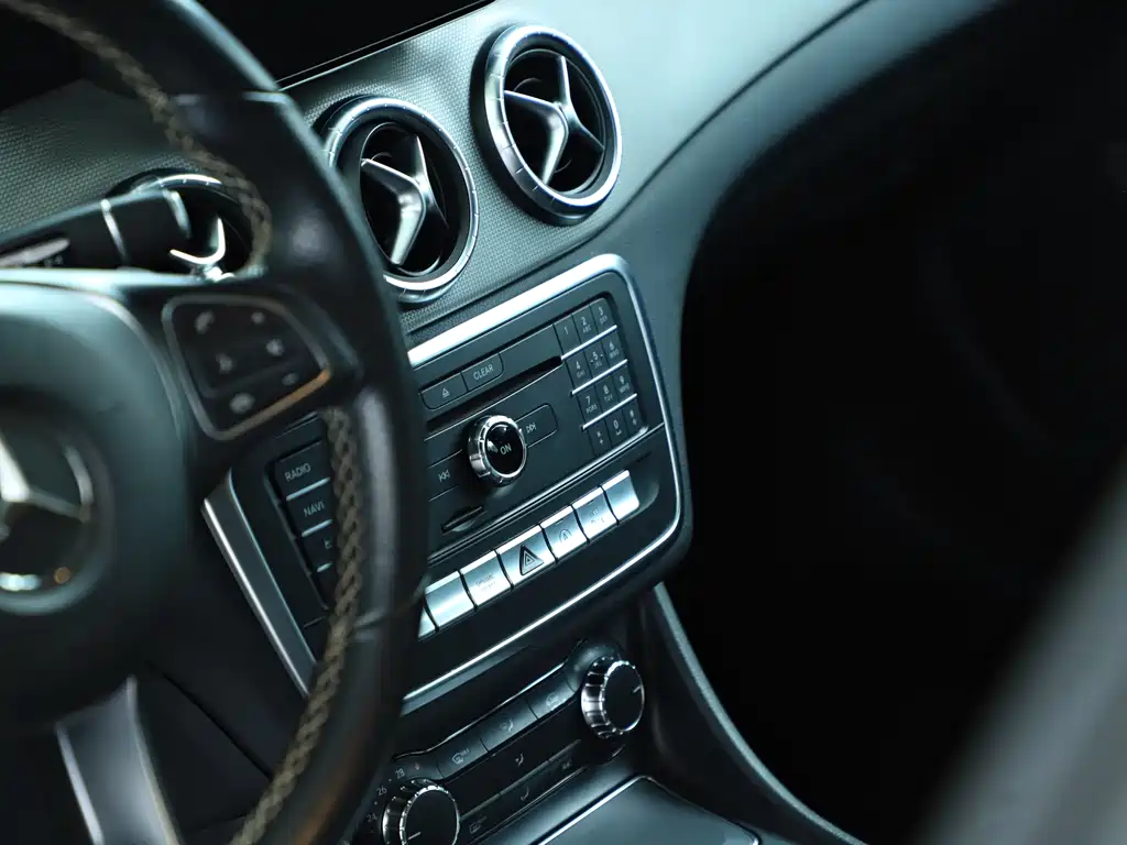 Mercedes-Benz CLA 2017 — фото 20