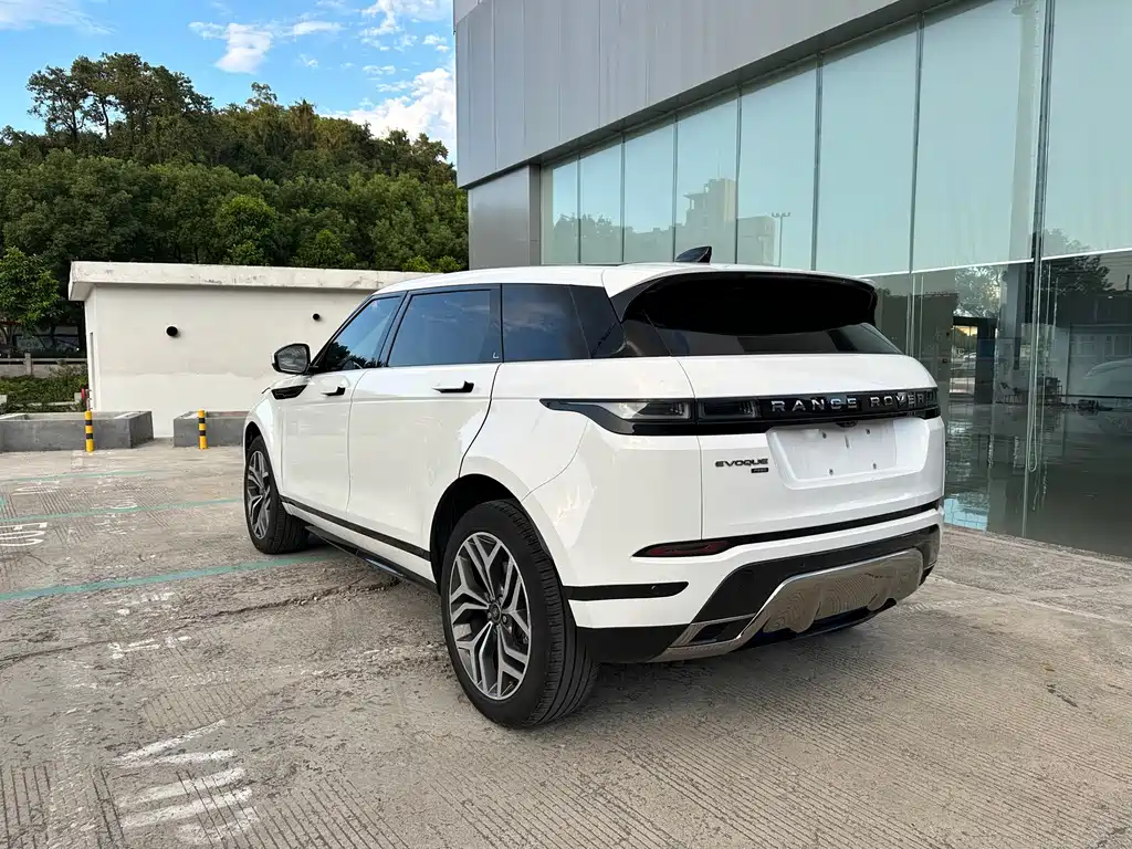 Land Rover Range Rover Evoque 2022 — фото 7