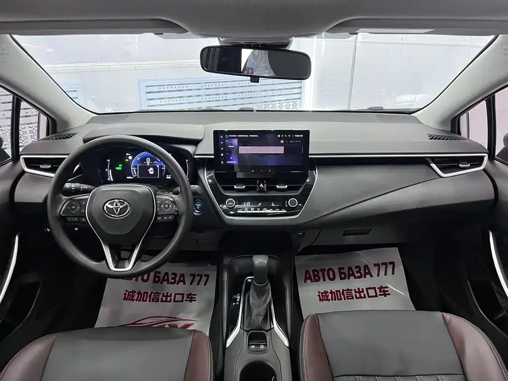 Toyota Corolla 2023 — фото 15