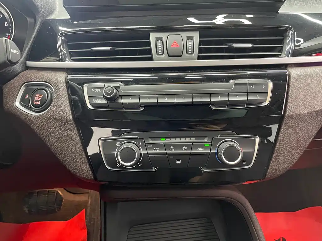 BMW X1 2022 — фото 12
