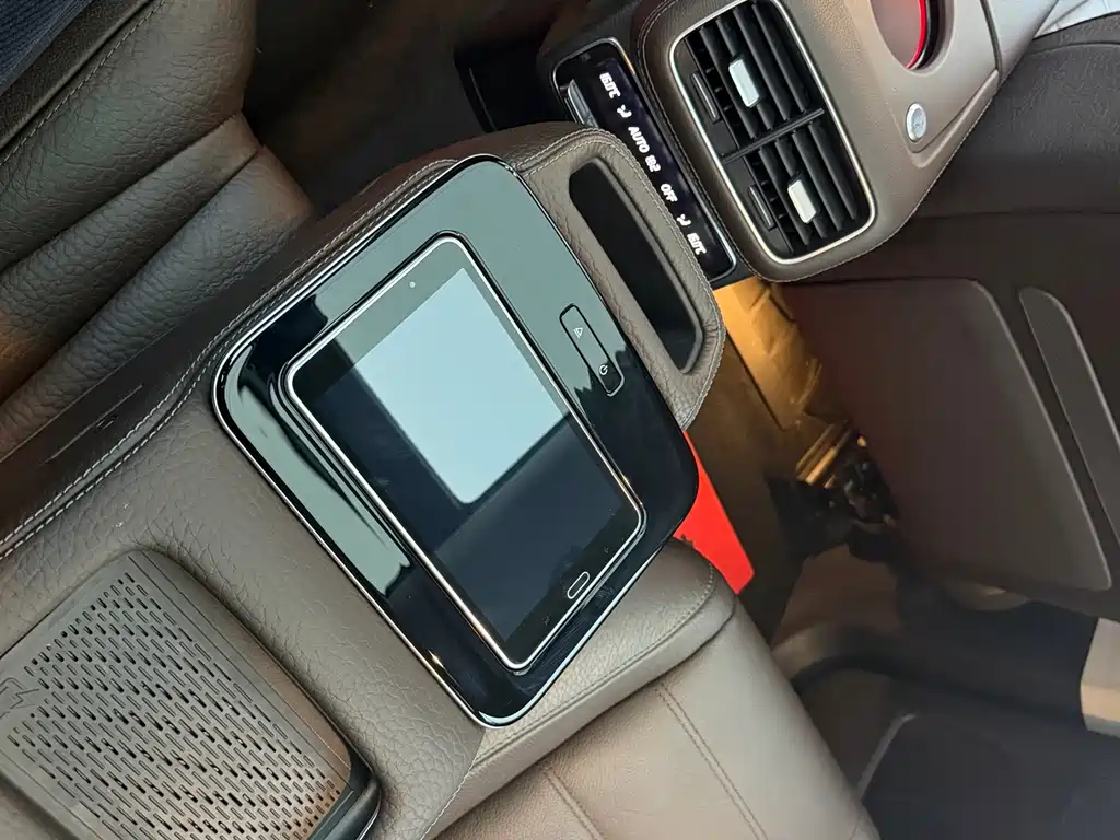 Mercedes-Benz GLS 2023 — фото 18