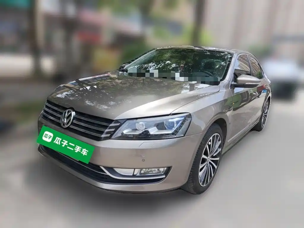 Volkswagen Passat 2015 — фото 1
