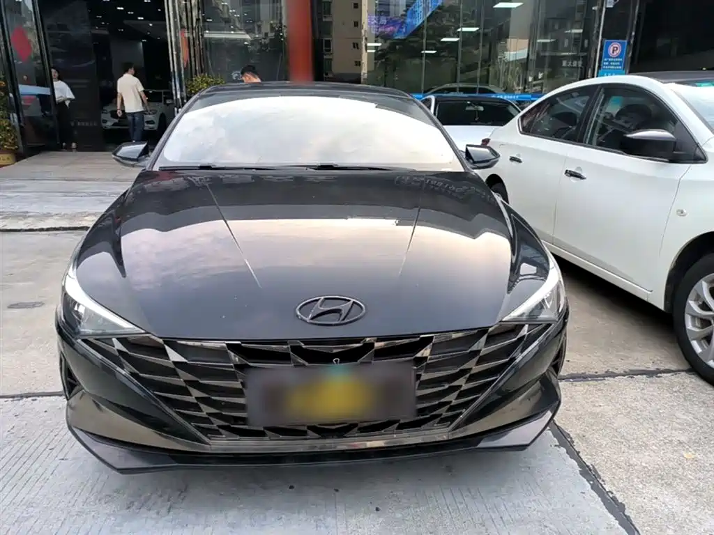 Hyundai Elantra 2021 — фото 3