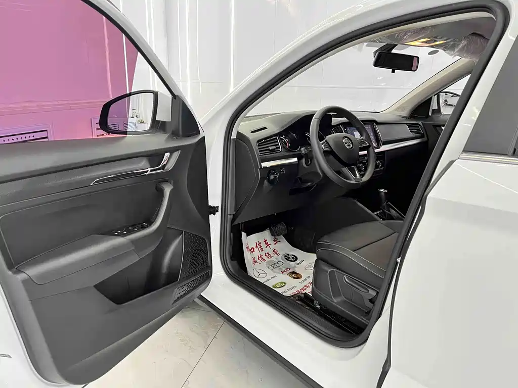 Skoda Kamiq 2023 — фото 7