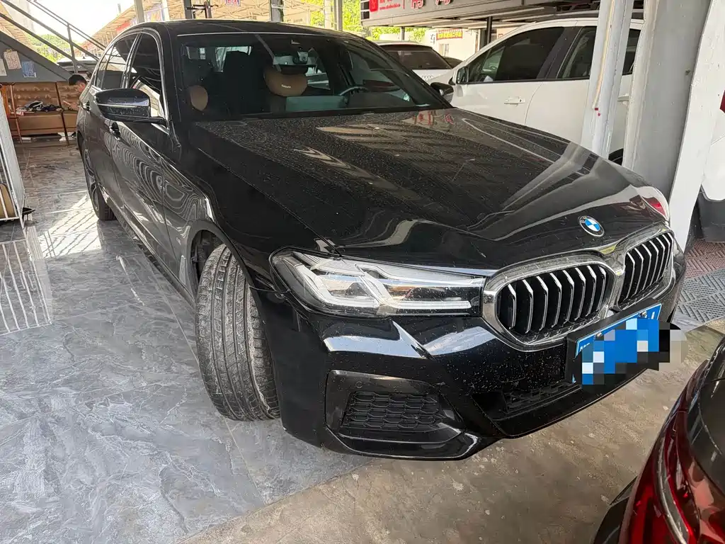 BMW 5 Series 2022