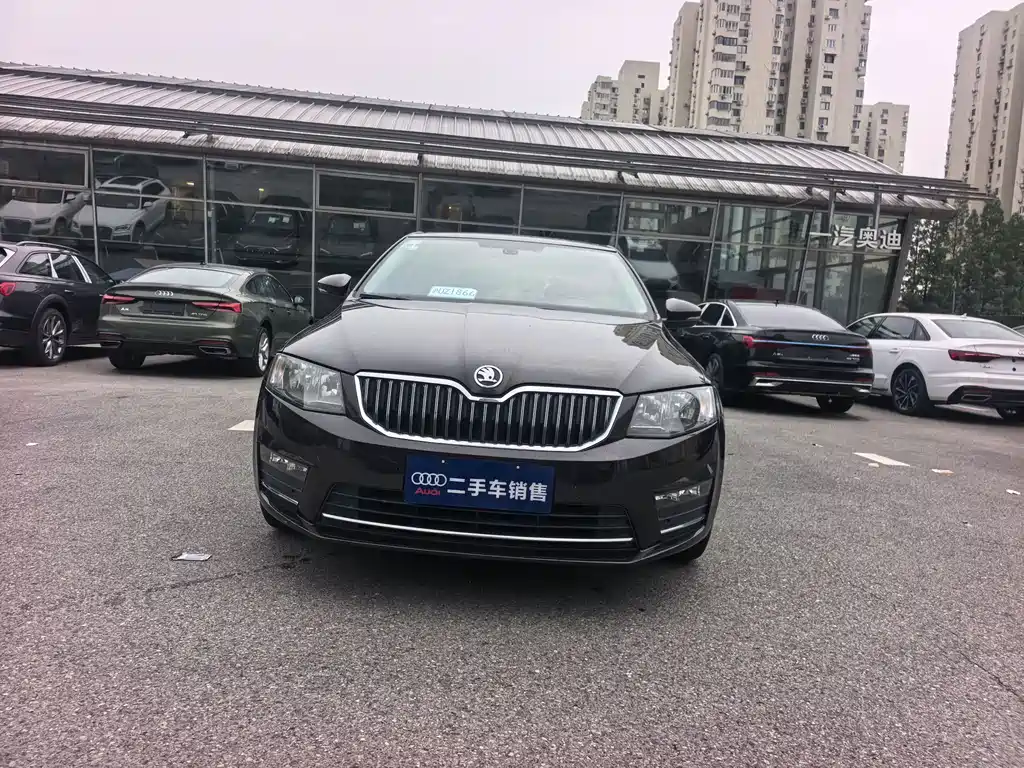 Skoda Octavia 2016 — фото 2