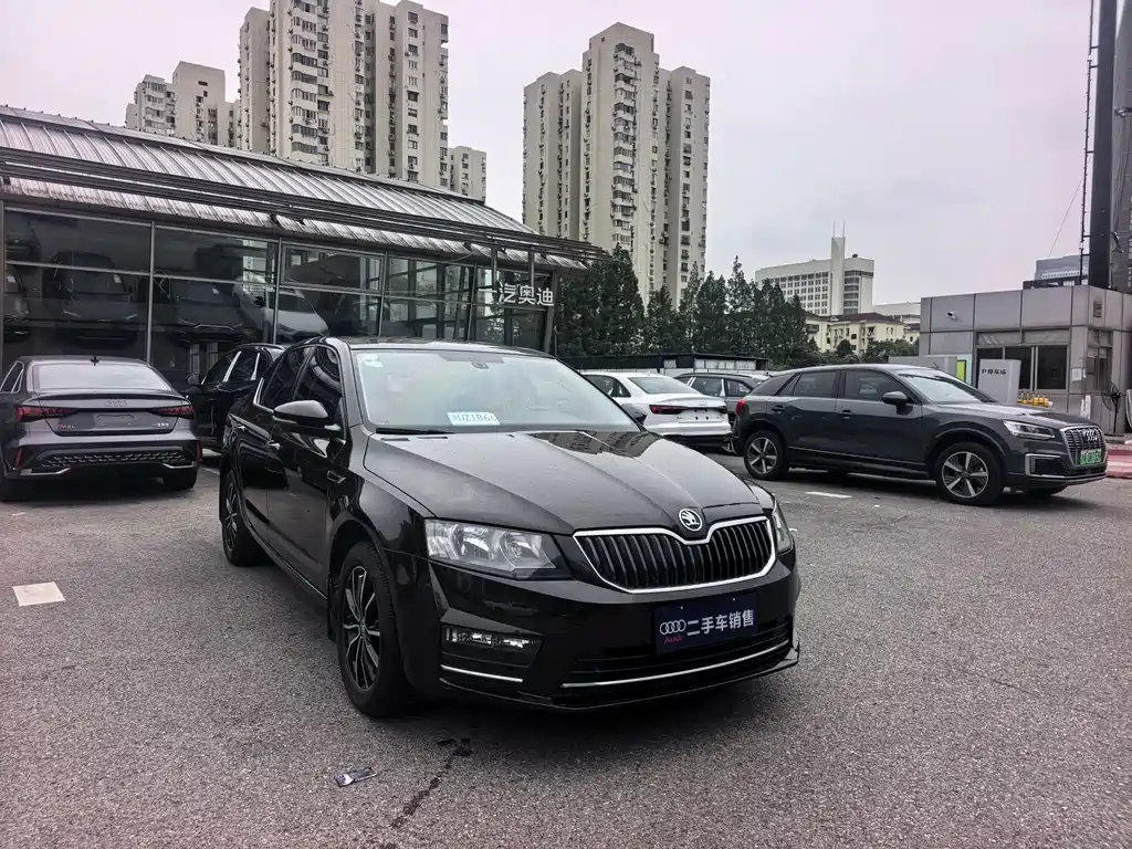 Skoda Octavia 2016 — фото 3
