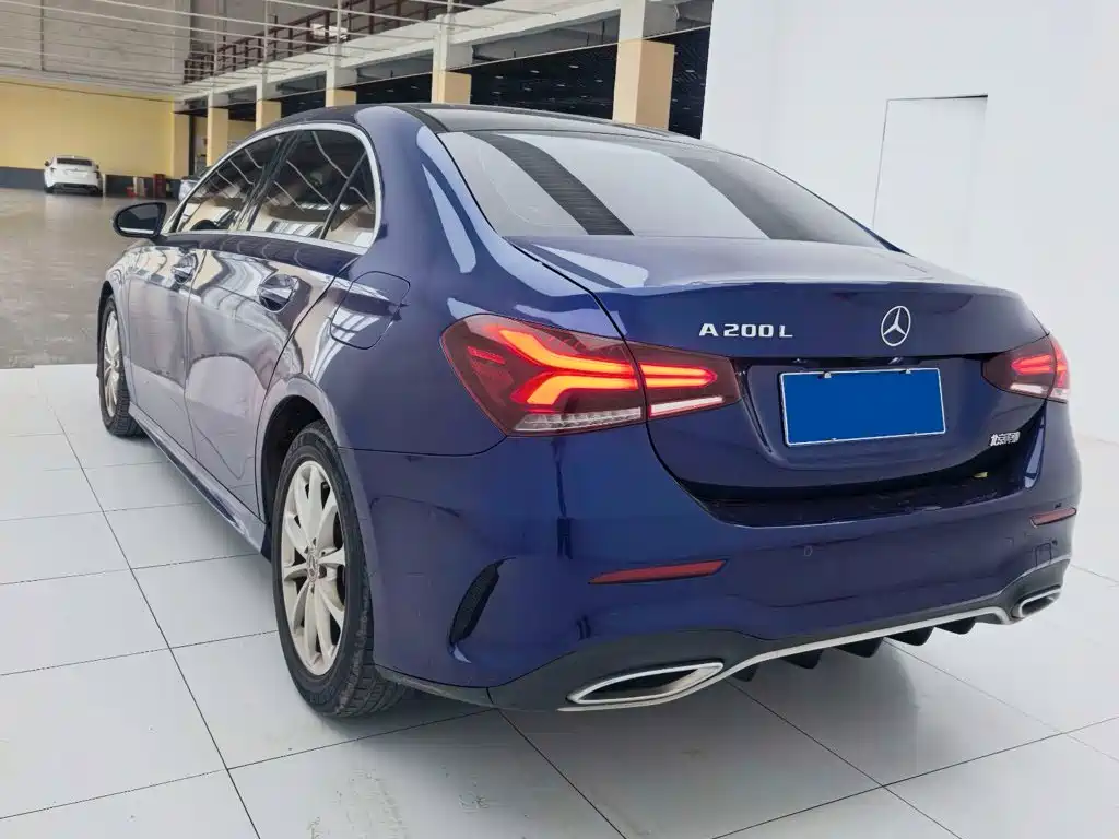 Mercedes-Benz A-Class 2020 — фото 9