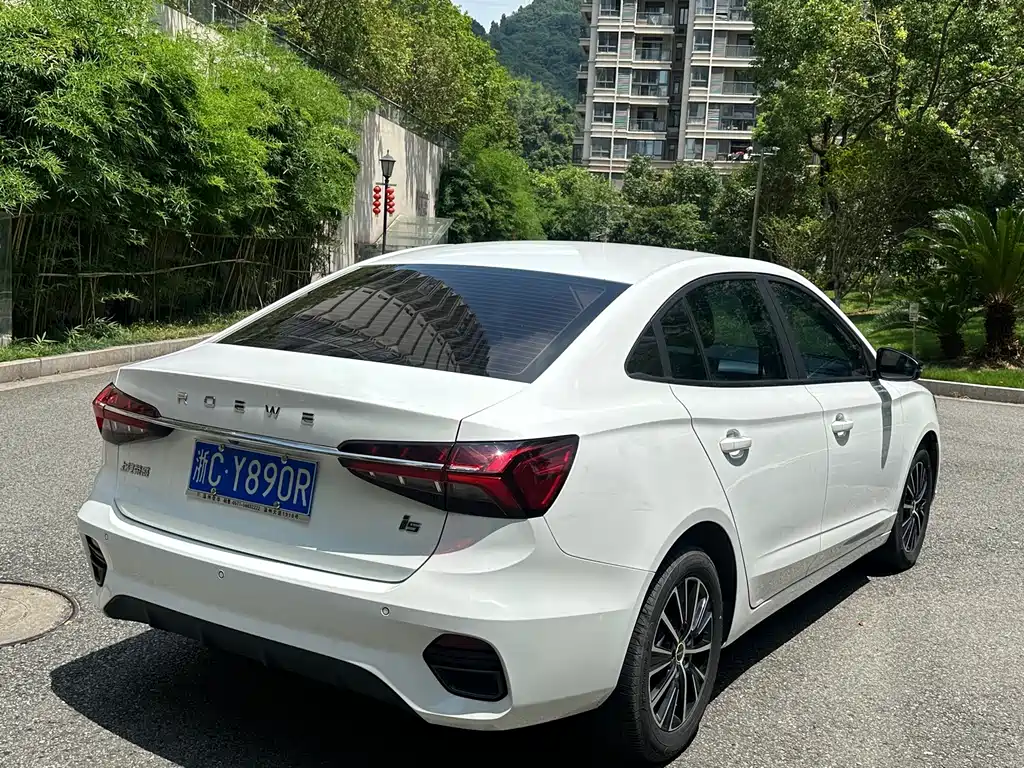 Roewe i5 2022 — фото 4