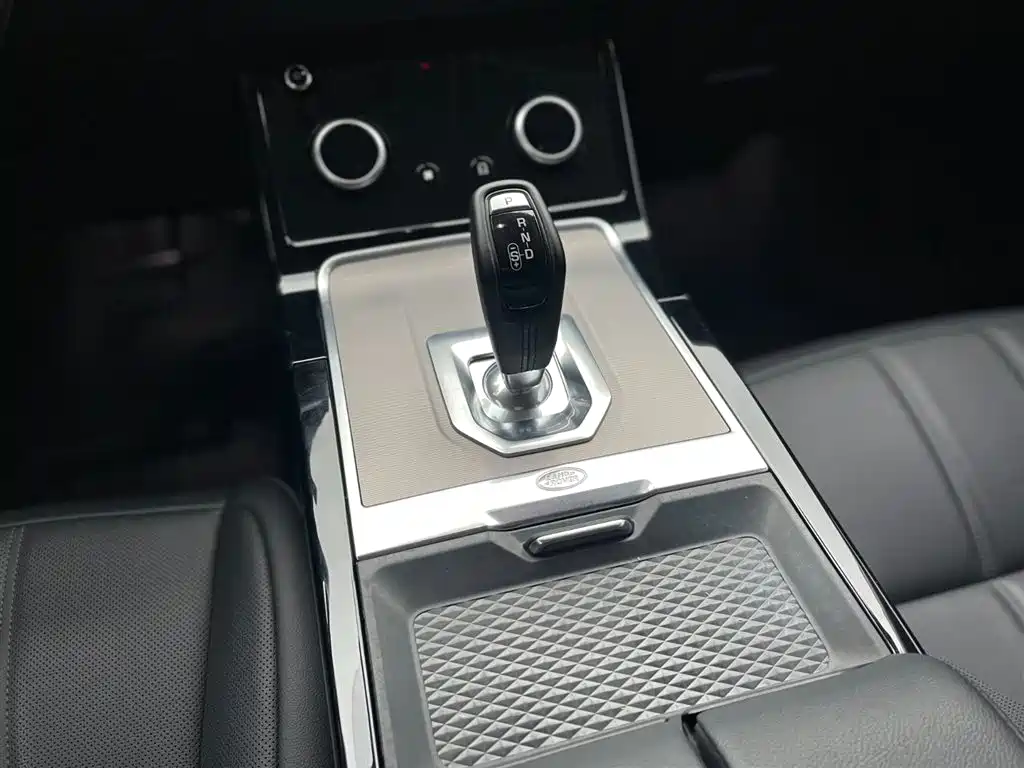 Land Rover Evoque 2020 — фото 19