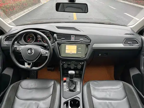 Volkswagen Tiguan L 2021