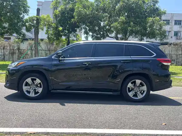 Toyota Highlander 2018