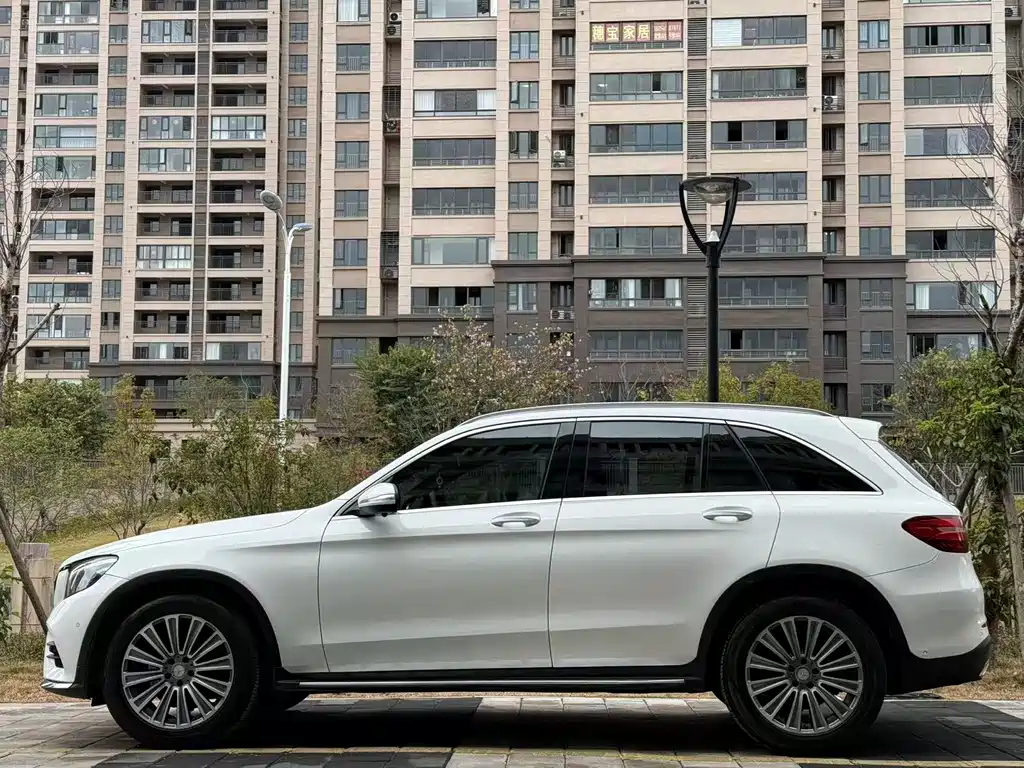 Mercedes-Benz GLC 2017 — фото 3
