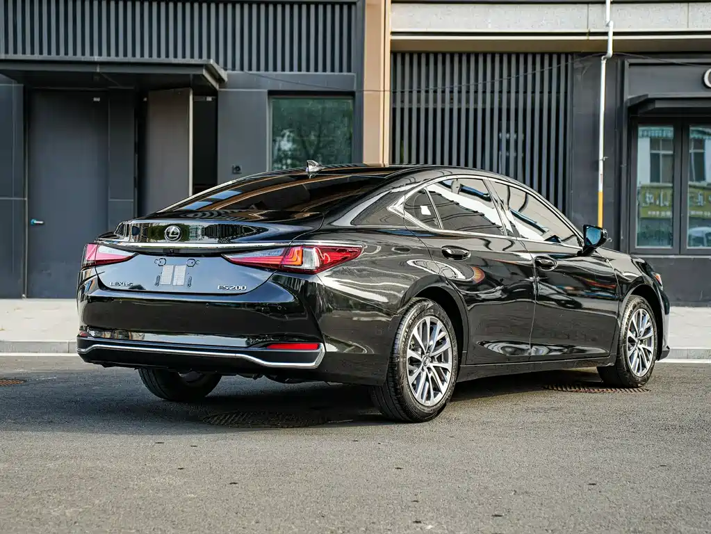 Lexus ES 2022 — фото 4