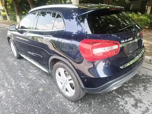 Mercedes-Benz GLA 2016
