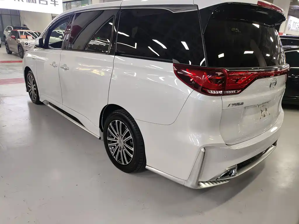 GAC Motor Trumpchi M8 2022 — фото 10