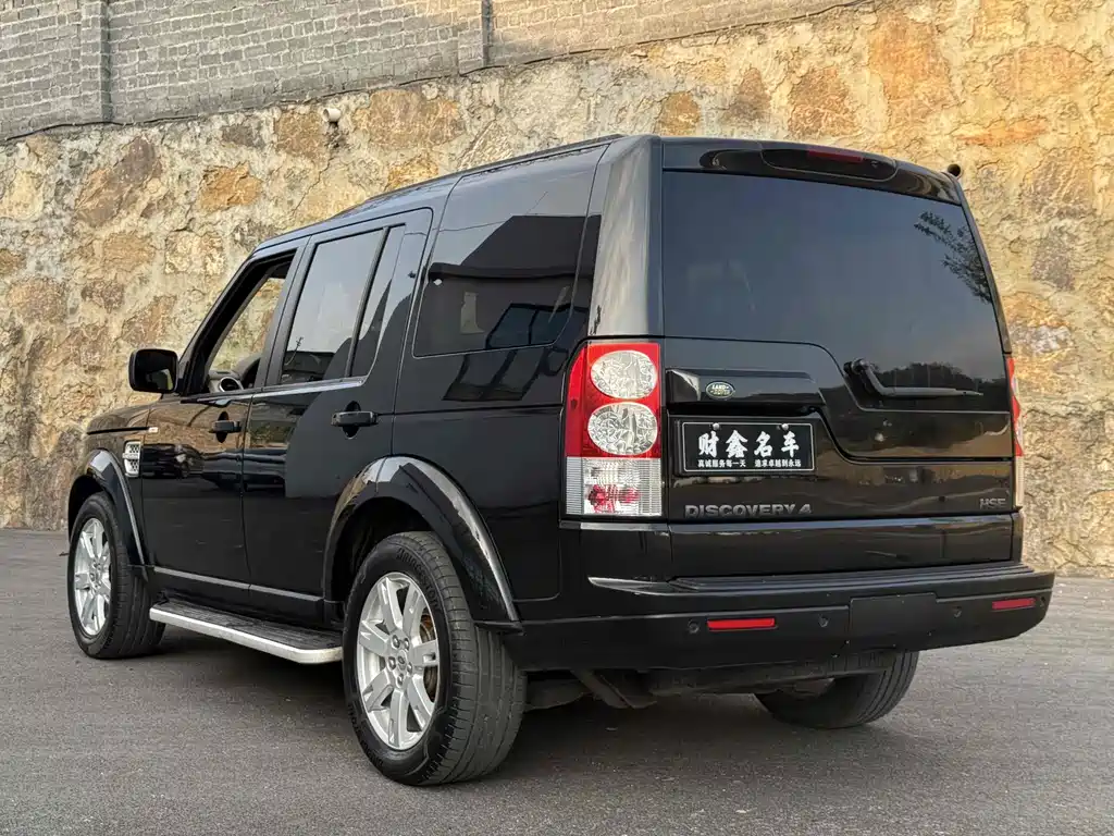 Land Rover Discovery 2010 — фото 15