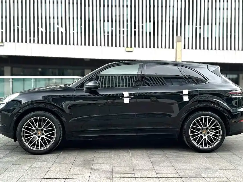 Porsche Cayenne 2022 — фото 12