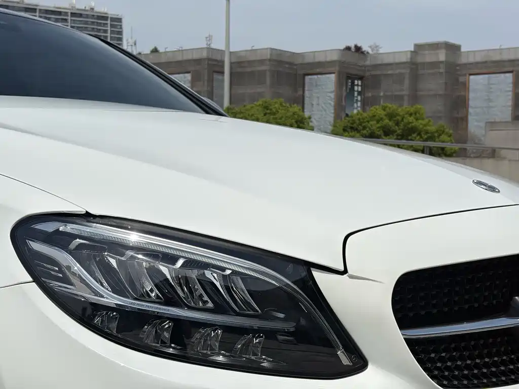 Mercedes-Benz C-Class 2023 — фото 10