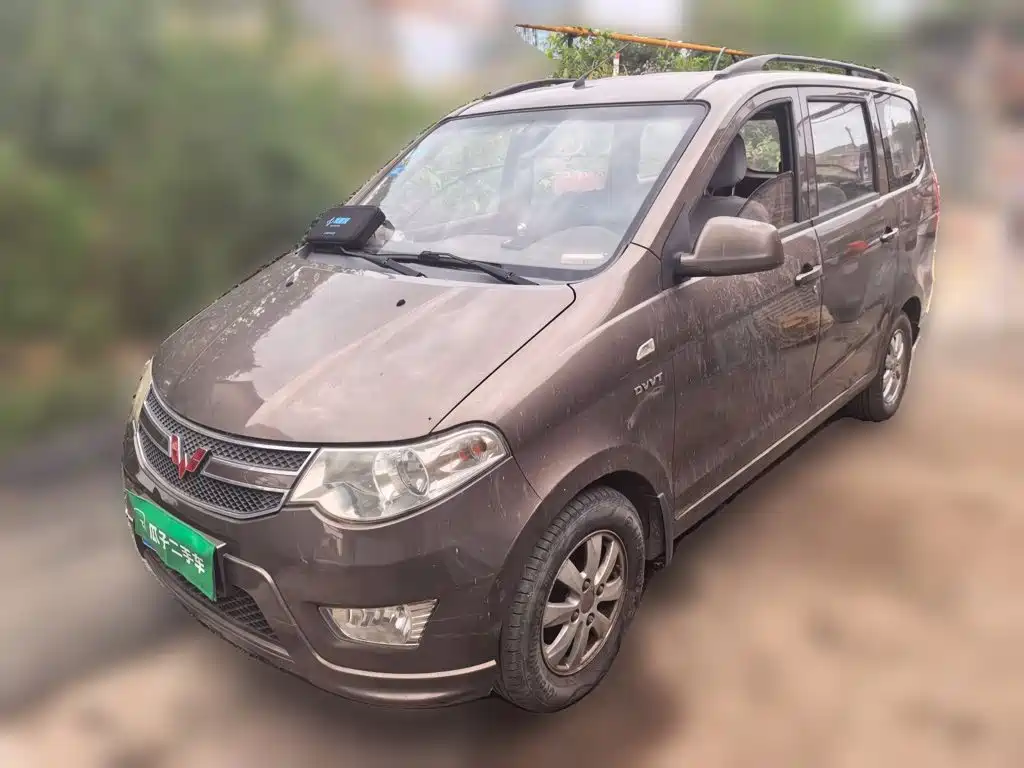 Wuling Hongguang 2017 — фото 1