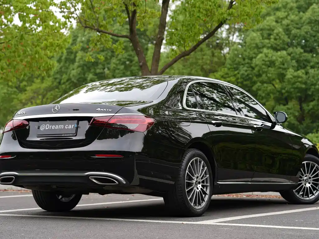 Mercedes-Benz E-Class 2023 — фото 4