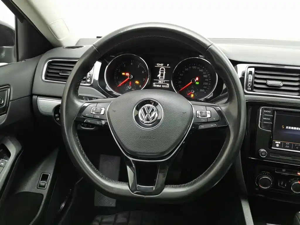 Volkswagen Sagitar 2018 — фото 11