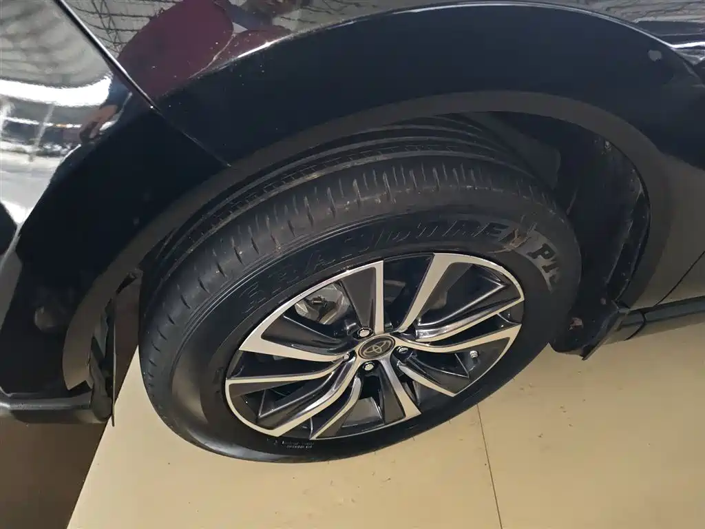 Toyota Harrier 2022 — фото 25