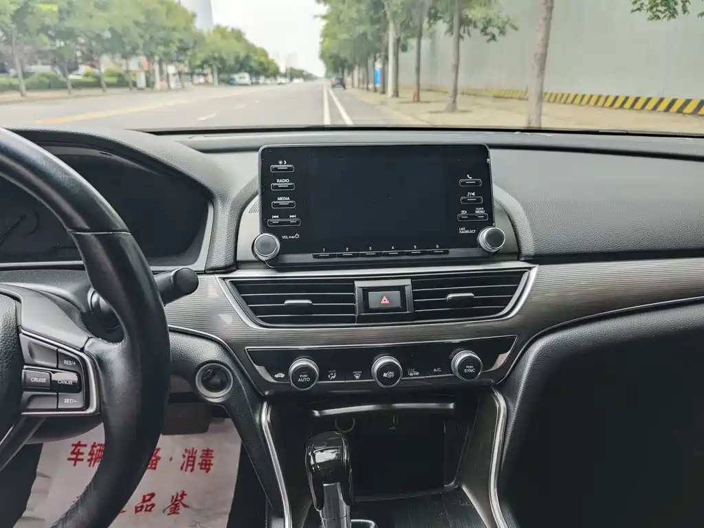 Honda Accord 2019 — фото 8