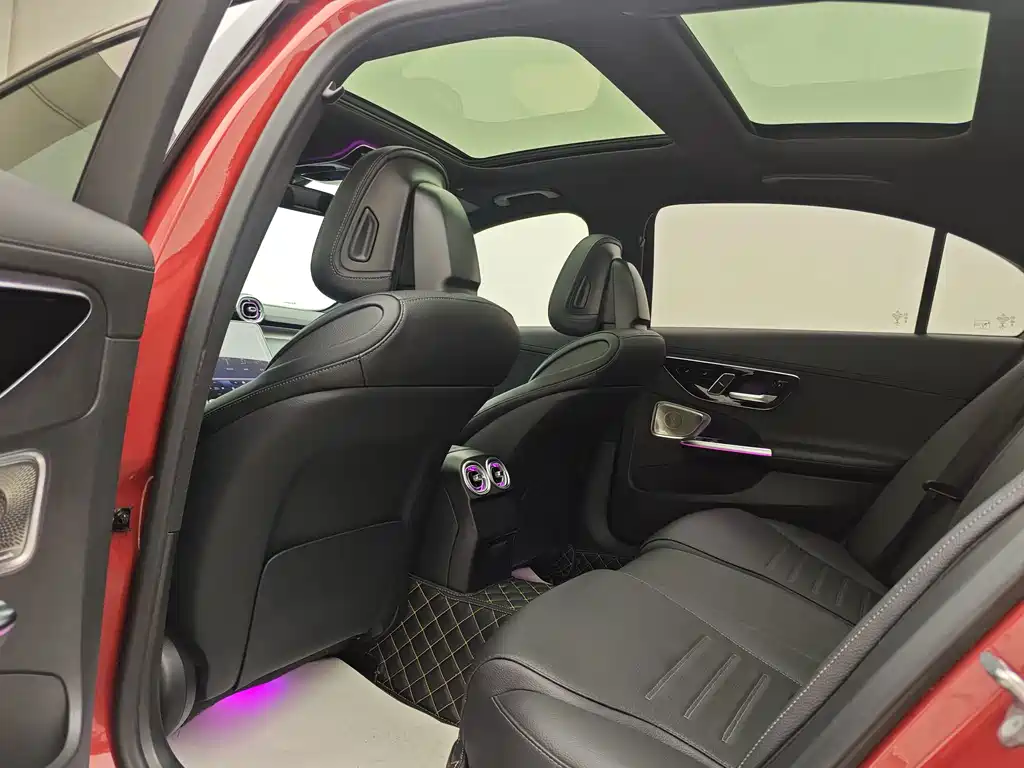 Mercedes-Benz C-Class 2022 — фото 18
