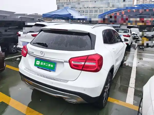 Mercedes-Benz GLA 2015