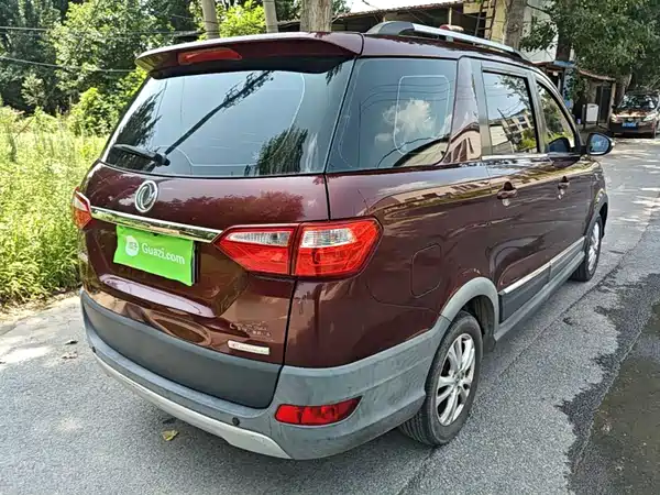 Dongfeng Scenery 370 2016
