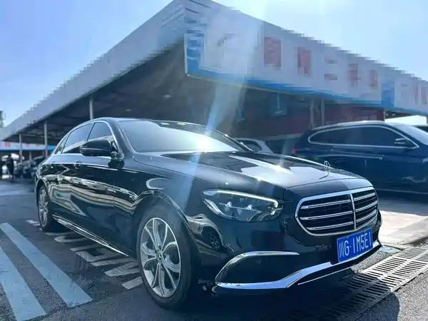 Mercedes-Benz E-Class 2021
